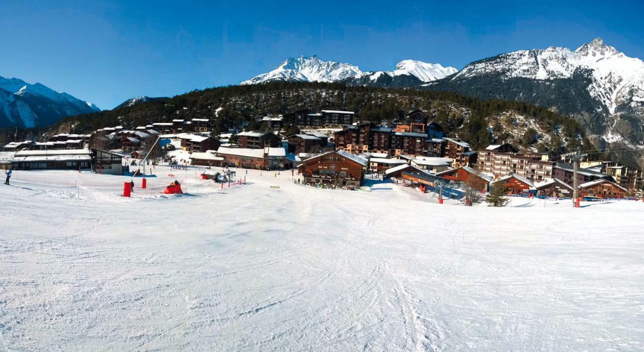 Vacancéole - Résidence Les Chalets et Balcons De La Vanoise La Norma Esterno foto